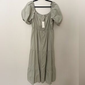 Woman Green Maxi Dress Short Sleeves. Woman Green dress. Summer dress.